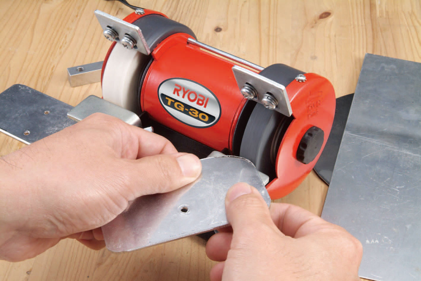 Ea818ba 2 Ac100v 50w 75mm 卓上ミニグラインダーのページ Sakkey エスコの商品を検索