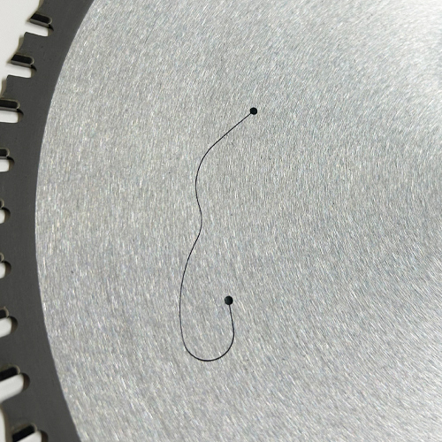 耐久性に優れた特殊サーメット制振・消音効果のレーザースリット仕様