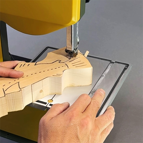 角材・厚板の切断作業に最適