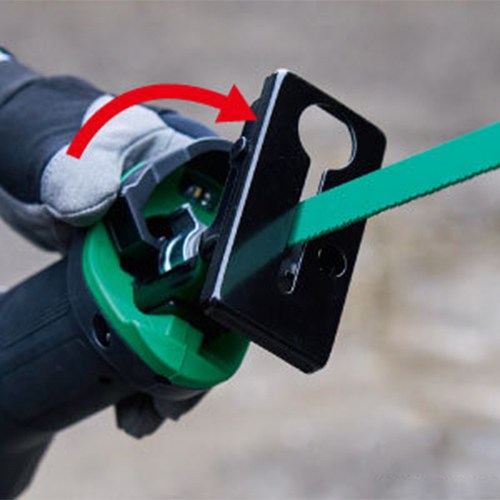 ツールレスで簡単にブレード交換