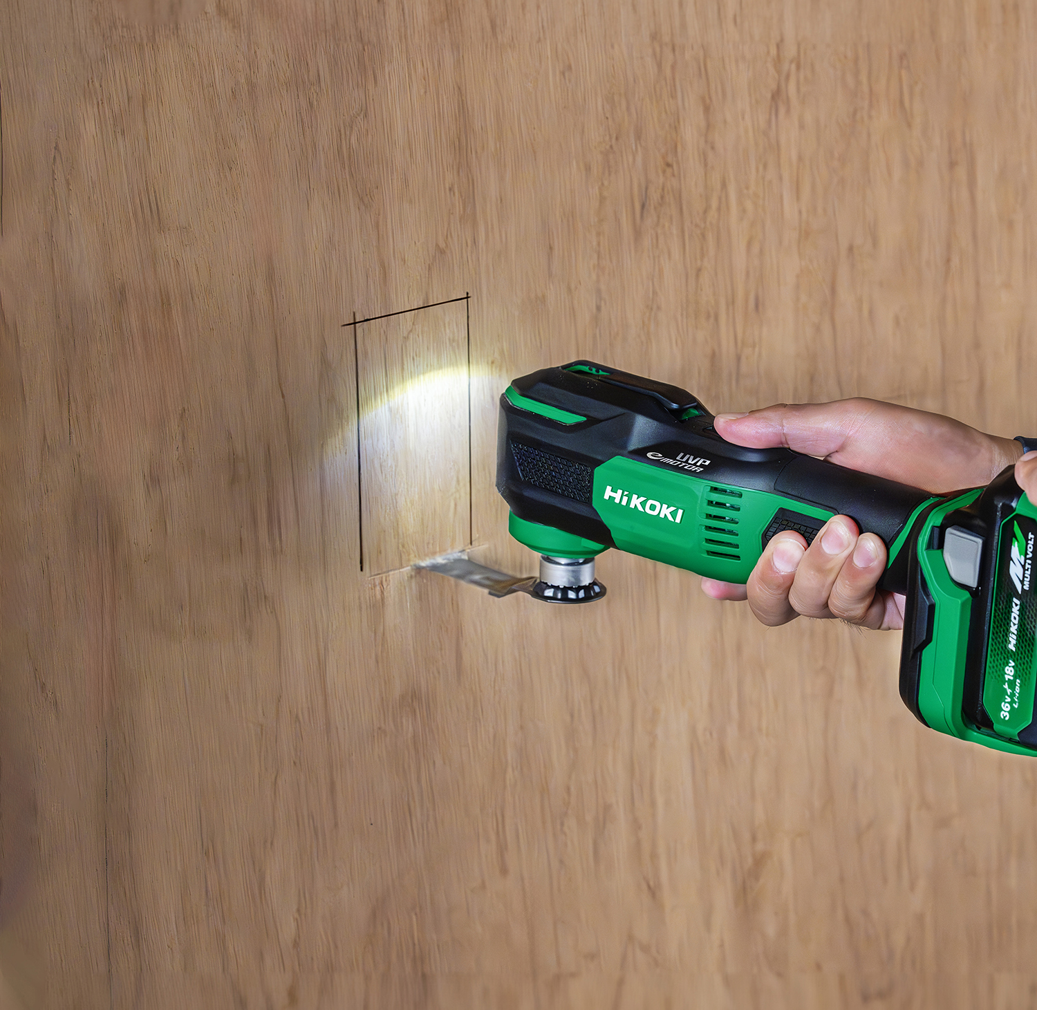 合板の開口に\n※ブレード・バッテリー等は別売です。