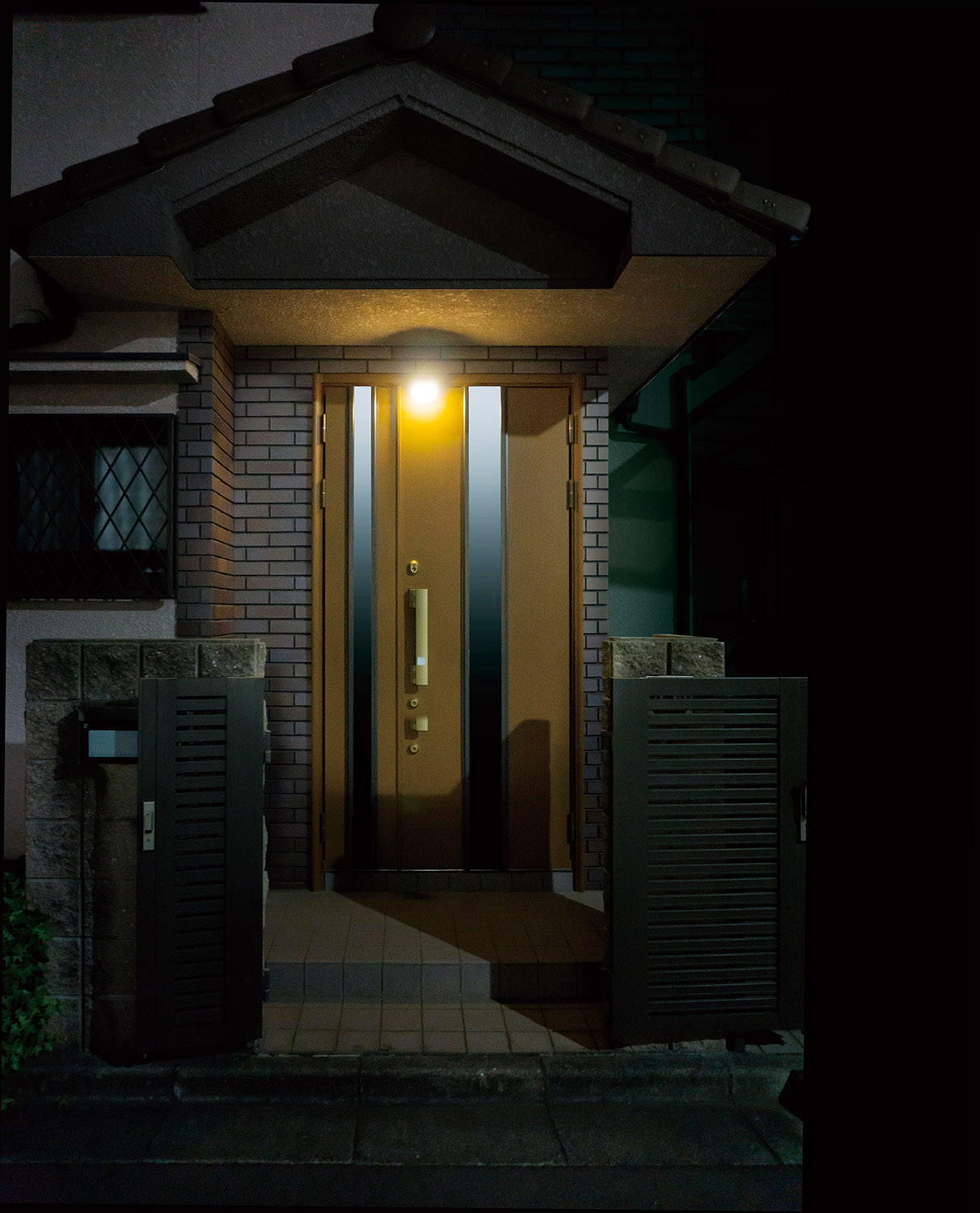 玄関に（防水IPX4）