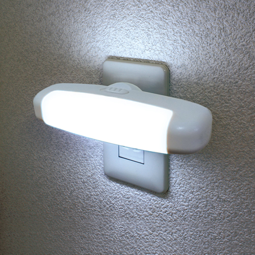 広い範囲を明るく照らすフットライト(足元灯)。