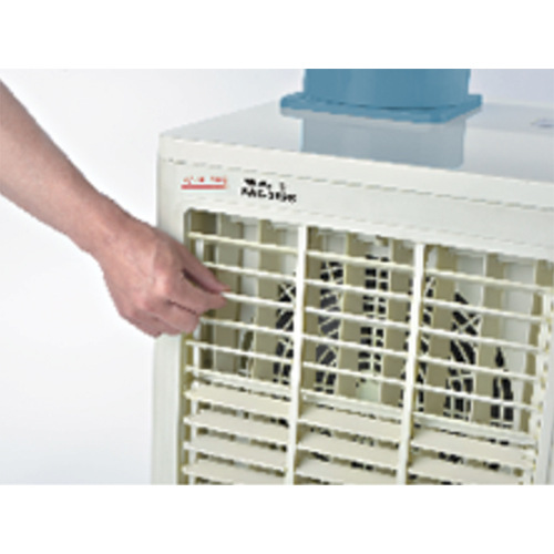 上下手動ルーバーで自由に風向きが変えられます。