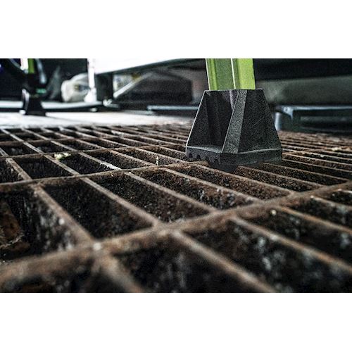 グレーチング上でも安全に作業できます。