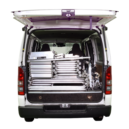 各部材をコンパクトに収納でき、ハイエースに積載可能