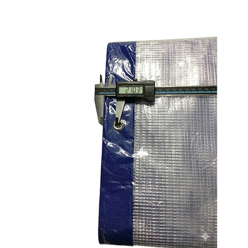 ハトメ穴から端までの距離：約21mm