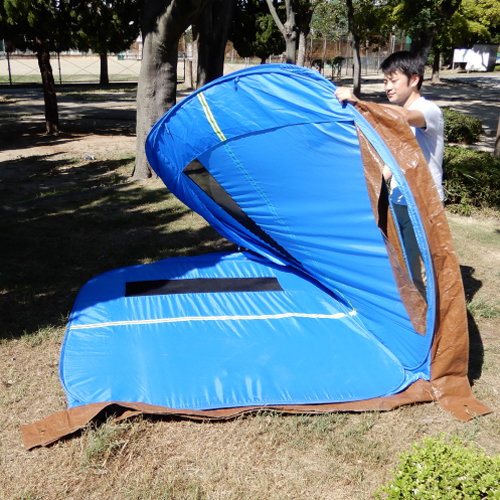 収納イメージ①\n倒してたたみます