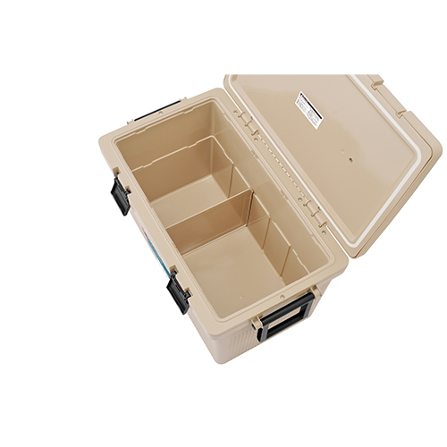 入れるもののサイズに合わせて位置を変えられ、中のものを仕分けできる仕切り板です。