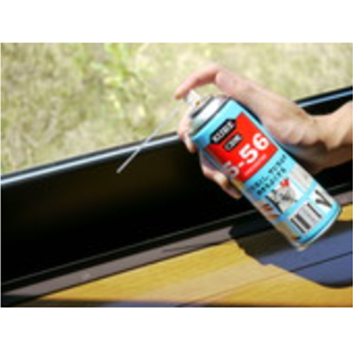 窓のアルミサッシに