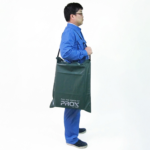 ベルトを伸ばして肩掛け可能\n※画像は代表画像です