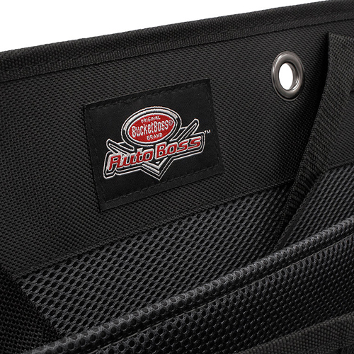 小物を収納できるフロントメッシュ