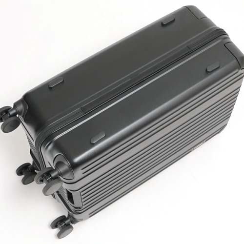 横置きする時に便利な底足付き\n※本商品はシルバーです。