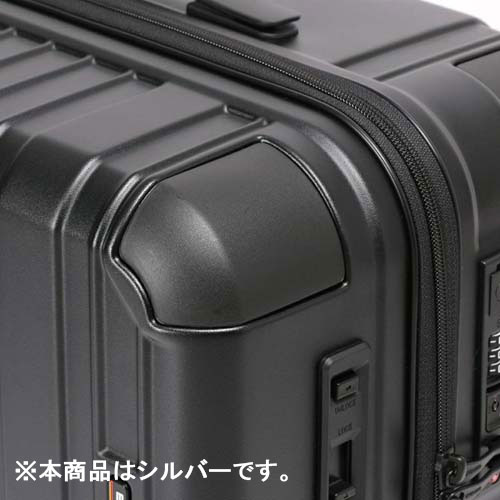 最も衝撃のかかるコーナー部分にはコーナーパッド＋強度を高めるＣ面デザインを採用。