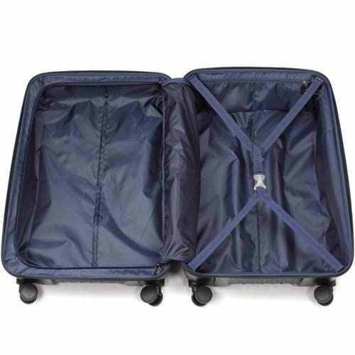 内装には小物が仕分けしやすく便利なメッシュポケット、荷崩れ防止のクロスベルト（長さ調節可能）付属。