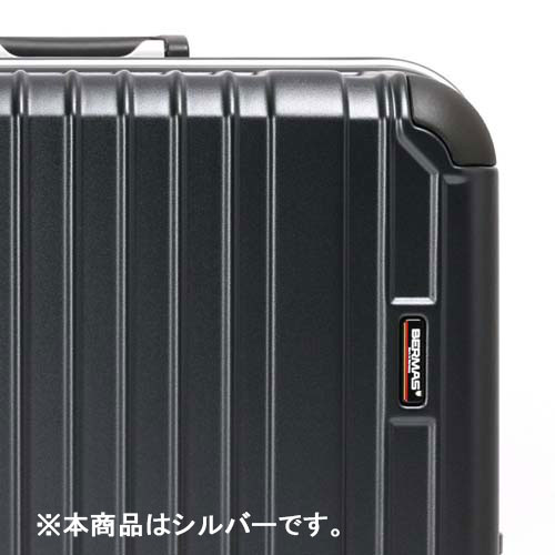 強度を高める伝統のリブデザインを採用。表面積を減らすことで傷が目立ちにくい。