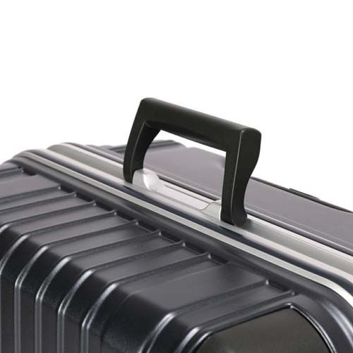 トップ・サイドハンドルには手を離した際にゆっくりと元に戻るダンパーハンドルを採用。