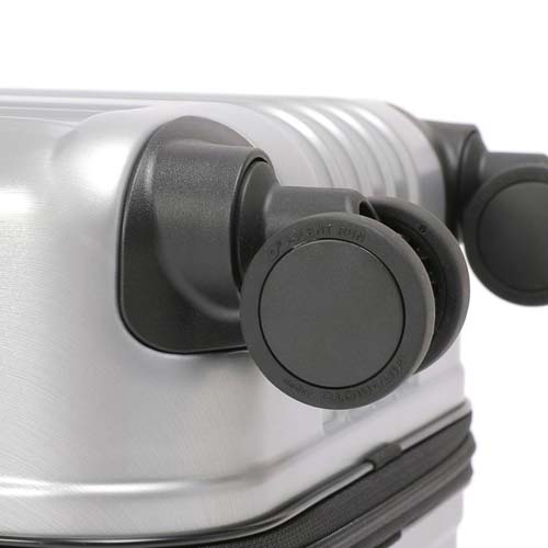 静音性を追求しながら安定した走行が可能。