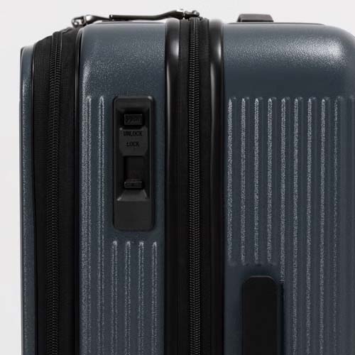 スライドスイッチで簡単に前面側の2輪のロック・アンロック\n（※本商品はブラック）