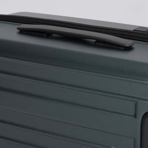 横持ちに便利なサイドハンドルを搭載\n※本商品はブラックです。