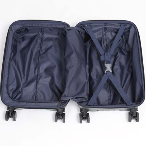 後ろ側に荷後ろ側に荷崩れ防止のクロスベルト（長さ調節可能です）を装備崩れ防止のクロスベルト（長さ調節可能です）を装備