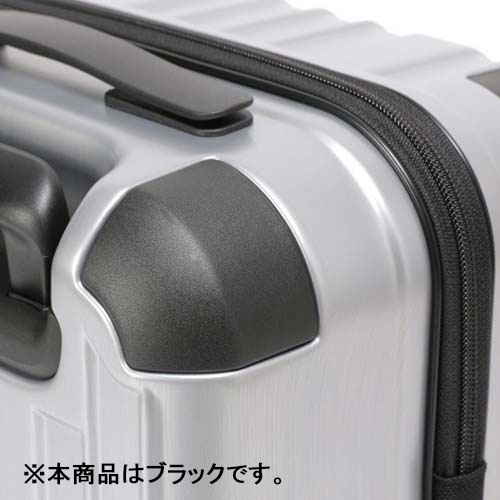 最も衝撃のかかるコーナー部分にはコーナーパッド＋強度を高めるＣ面デザインを採用。