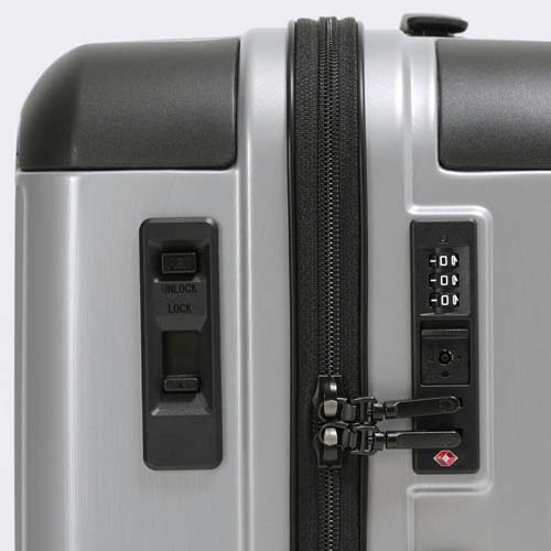 本体側面に設置されたスライドスイッチで簡単に前面側の2輪のロック・アンロックができます