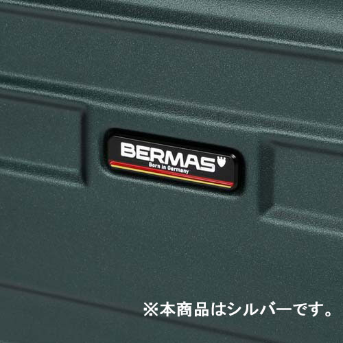 メイン素材には強度と発色の良さを兼ねそなえたポリカーボネートプラスABS素材を採用。