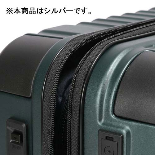 メインファスナーは通常のファスナーよりも3倍の強度を誇るYKK製のダブルコイルファスナーを採用。