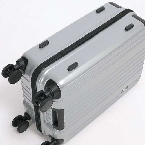 横置きする時に便利な底足付き\n※本商品はブラックです。