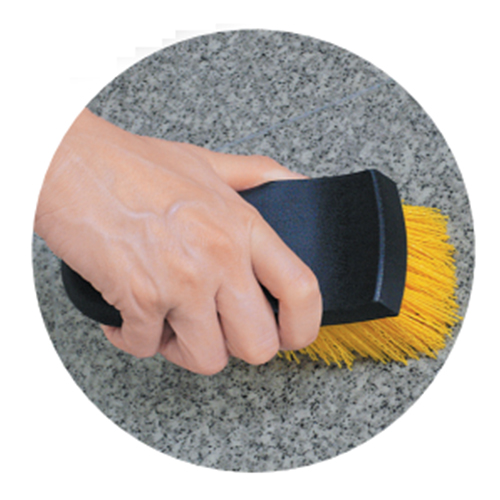 持ちやすい設計、手に負担がかかりません。