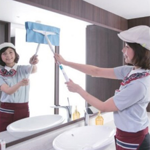 クロスや雑巾を挟めるので、拭き掃除にも使えます。