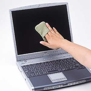 クッション入りで画面を優しく拭くことができます。