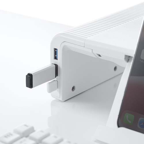 パソコンを接続して使えるUSB Aハブ×2ポート・USB Type-Cハブ×1ポートを搭載