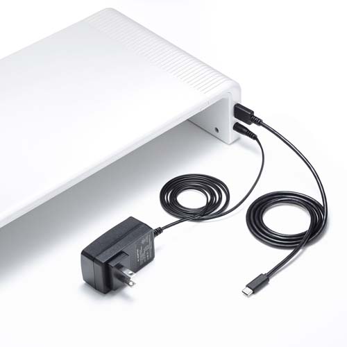 パソコンを接続して使えるUSB Aハブ×2ポート・USB Type-Cハブ×1ポートを搭載