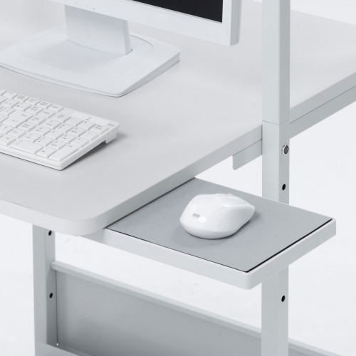 操作スペースを拡張できる、スライド式のキーボード棚とマウステーブル付き