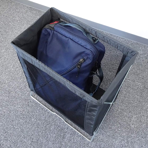 深型バスケットで背の高い荷物もすっぽり収納
