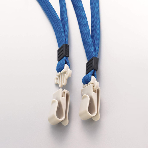 ストラップの着脱はワンプッシュで簡単にできます。