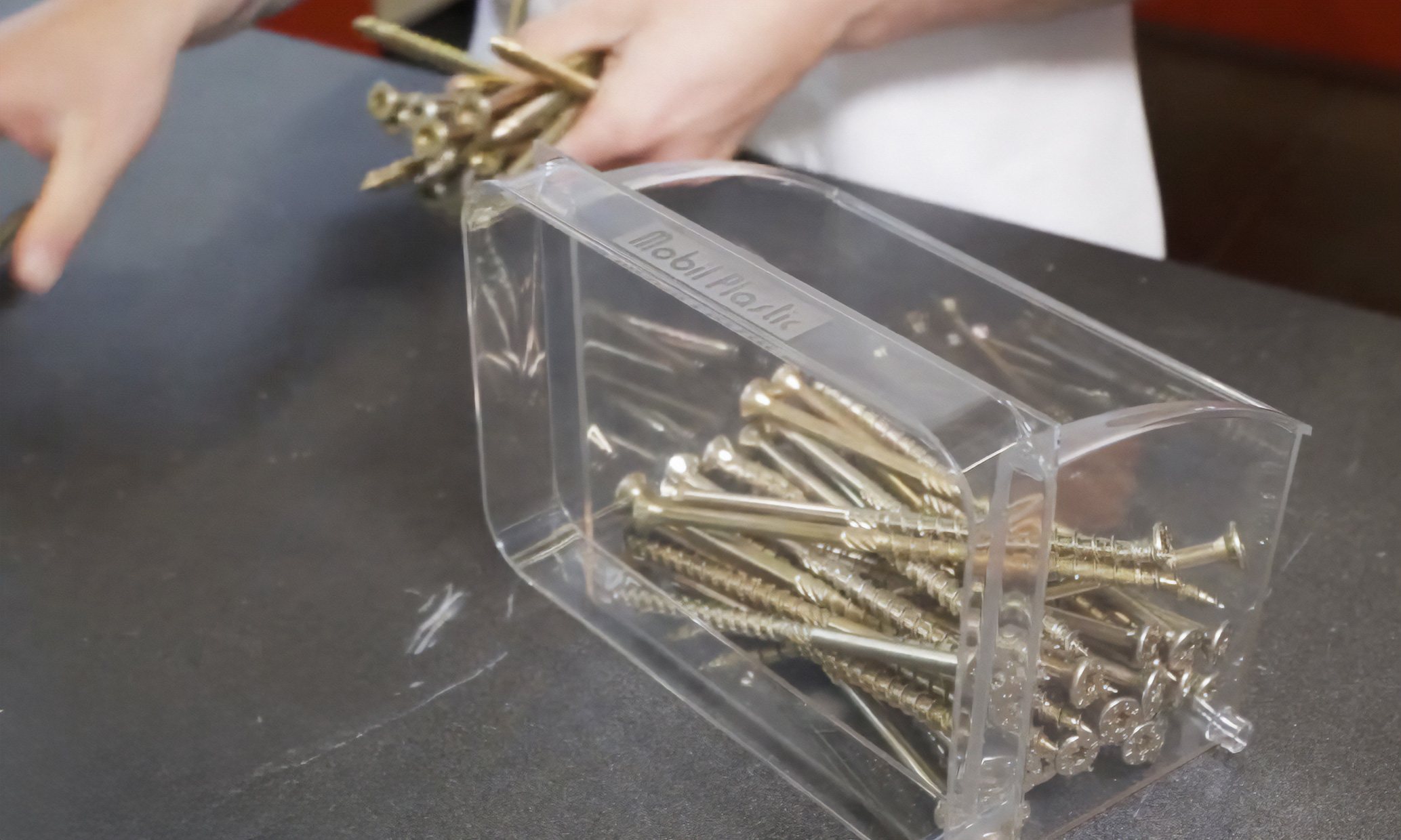 引き出し部分は取り外しが簡単です。