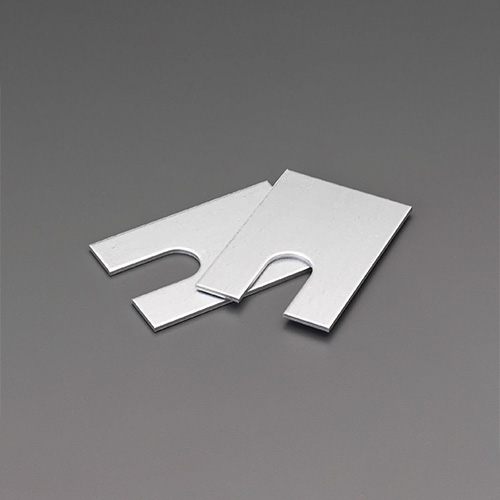 高さ調整用のライナー(2枚)付