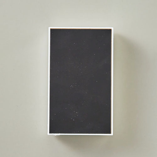 裏面マグネット式