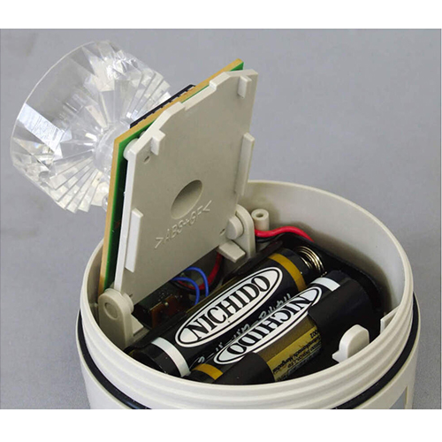 単3アルカリ電池2本使用