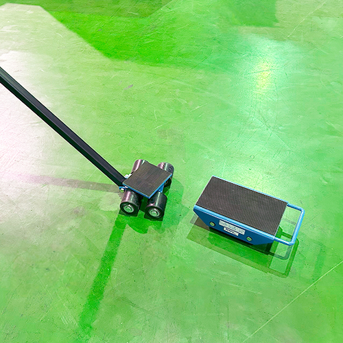 他のトランスポーターと組み合わせて大型の荷物や長物も運搬可能\n※画像はEA986DB-44とEA986DB-56
