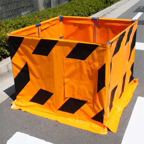 EA993GB｜1000x1000x800mm マンホール屏風(ﾀﾞｸﾄ穴付)のページ -