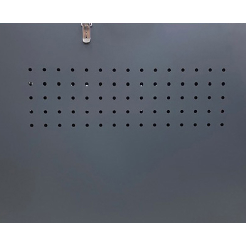 パンチング穴により、ゴミの湿気を逃し、清潔感を保ちます。