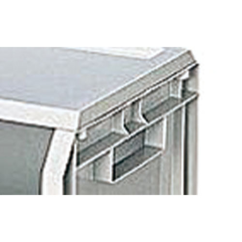 各段ごとに取っ手がついているので持ち運びにも便利です。