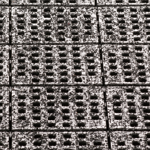 特殊加工でスリップ防止