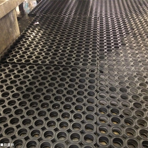 本体（EA997RM-1）をつなげることができます。