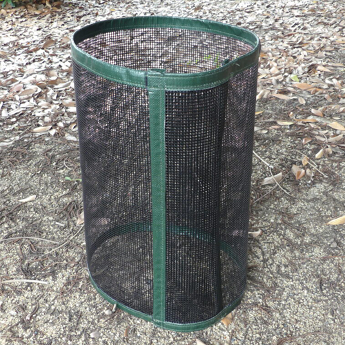 雑袋のサイズに合わせて、面ファスナーで筒状に固定