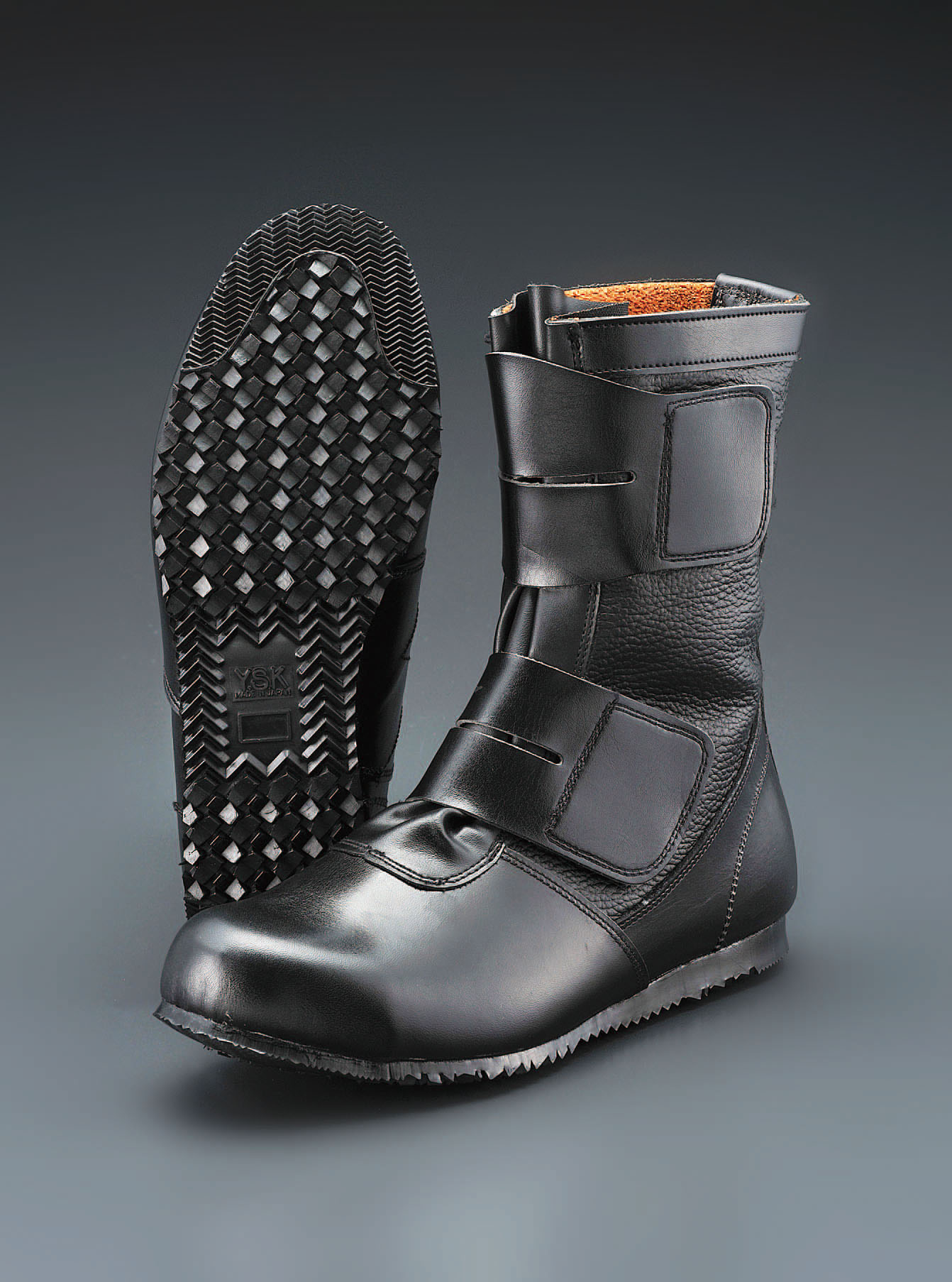 grey safety boots